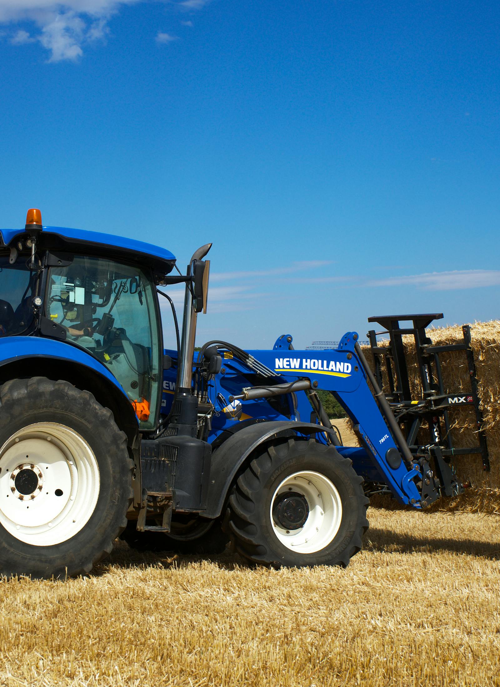 New Holland trekker